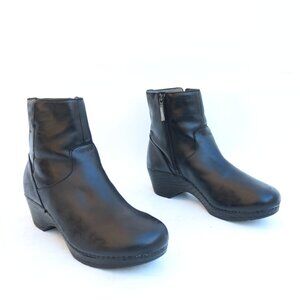 DANSKO black clogs boots size 38 US 8